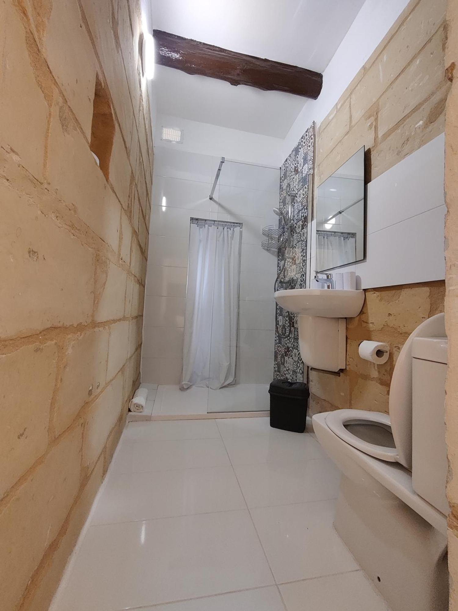 לוקה Peaceful Traditional Maltese Townhouse מראה חיצוני תמונה